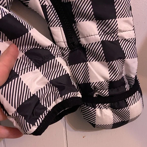 Wonder Nation black white checkered plaid hooded winter Baby 3-6 unisex bunting - Picture 6 of 6